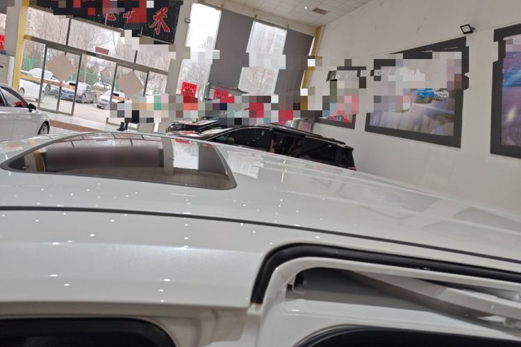 Used Toyota Granvia 2024 2.5L Hybrid Comfort Edition Roof