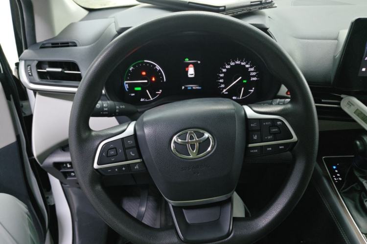 Used Toyota Granvia 2024 2.5L Hybrid Comfort Edition Steering Wheel