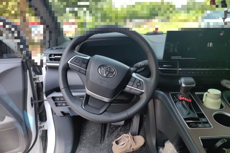 Used Toyota Granvia 2024 2.5L Hybrid Prestige PLUS Four-Wheel Drive Version Steering Wheel
