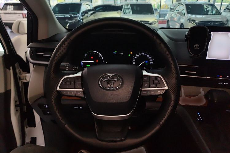 Used Toyota Granvia 2024 2.5L Hybrid Comfort Edition Steering Wheel