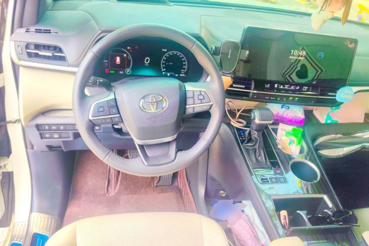 Used Toyota Granvia 2024 2.5L Hybrid Prestige ULTRA Edition Steering Wheel