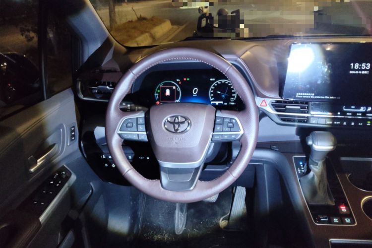 Used Toyota Granvia 2024 2.5L Hybrid Prestige PLUS Four-Wheel Drive Version Steering Wheel