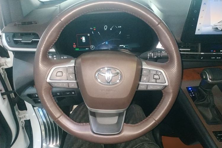 Used Toyota Granvia 2024 2.5L Hybrid Prestige PLUS Four-Wheel Drive Version Steering Wheel