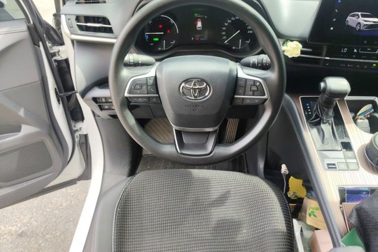 Used Toyota Granvia 2024 2.5L Hybrid Luxury Edition Steering Wheel