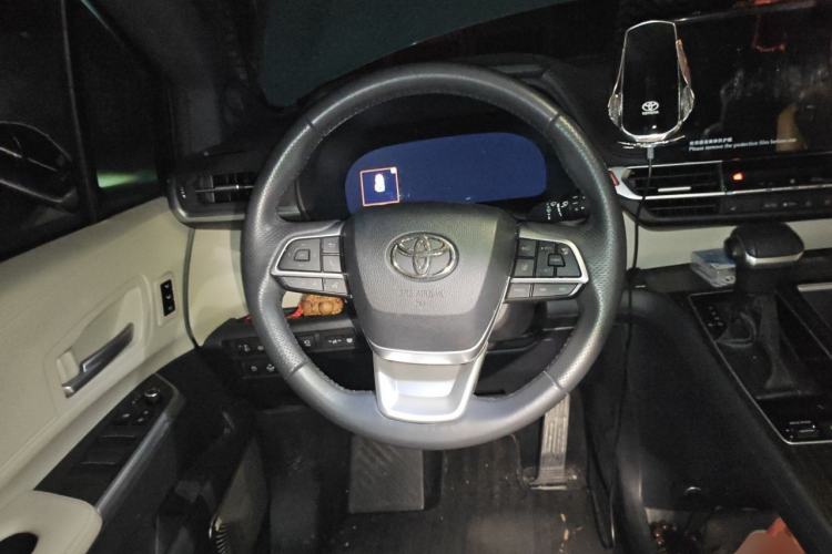 Used Toyota Granvia 2024 2.5L Hybrid Prestige PLUS Edition Steering Wheel