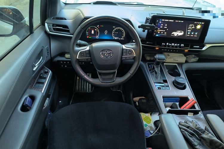 Used Toyota Granvia 2024 2.5L Hybrid Prestige PLUS Four-Wheel Drive Version Steering Wheel