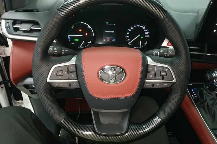 Used Toyota Granvia 2024 2.5L Hybrid Comfort Edition Steering Wheel