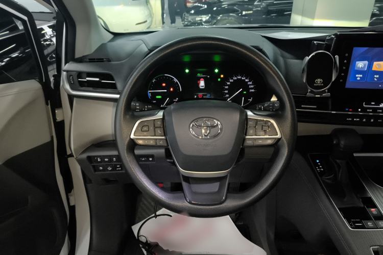 Used Toyota Granvia 2024 2.5L Hybrid Comfort Edition Steering Wheel