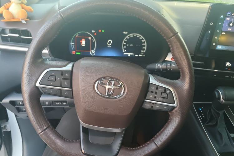 Used Toyota Granvia 2024 2.5L Hybrid Prestige PLUS Four-Wheel Drive Version Steering Wheel