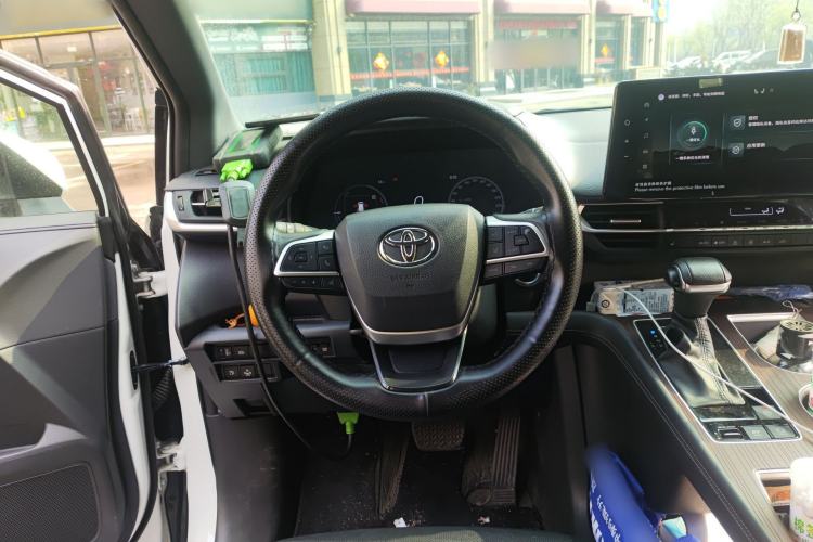 Used Toyota Granvia 2024 2.5L Hybrid Prestige PLUS Edition Steering Wheel