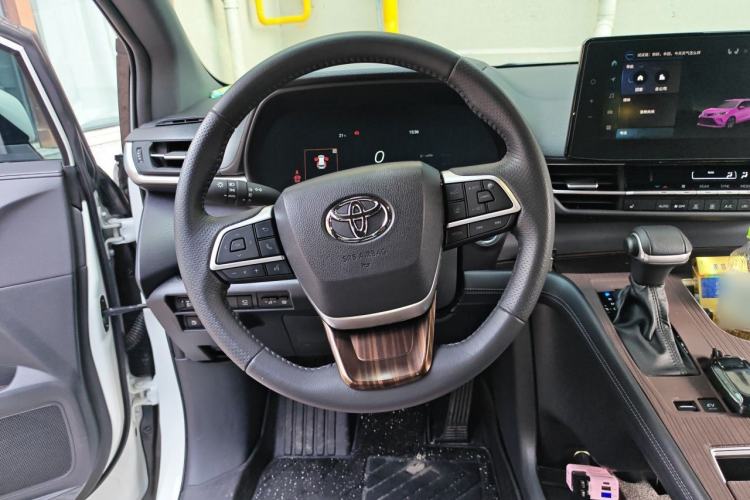 Used Toyota Granvia 2024 2.5L Hybrid Prestige PLUS Four-Wheel Drive Version Steering Wheel