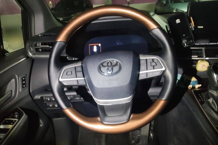 Used Toyota Granvia 2024 2.5L Hybrid Prestige PLUS Four-Wheel Drive Version Steering Wheel