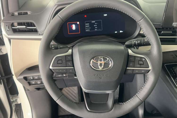 Used Toyota Granvia 2024 2.5L Hybrid Prestige ULTRA Edition Steering Wheel