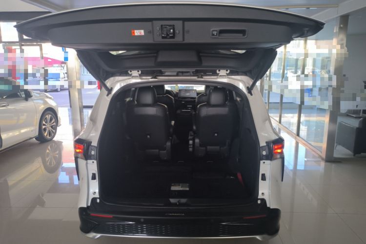 Used Toyota Granvia 2024 2.5L Hybrid Prestige PLUS Four-Wheel Drive Version Trunk