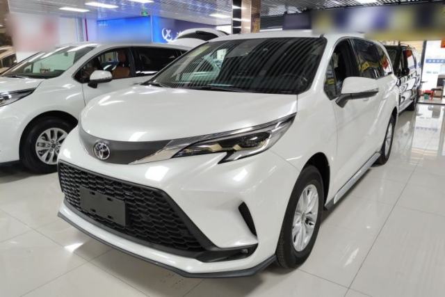 Used Toyota Granvia 2024 2.5L Hybrid Comfort Edition