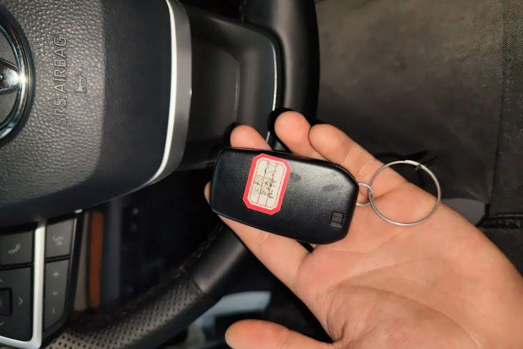 Used Toyota Granvia 2024 2.5L Hybrid Comfort Edition Vehicle Key