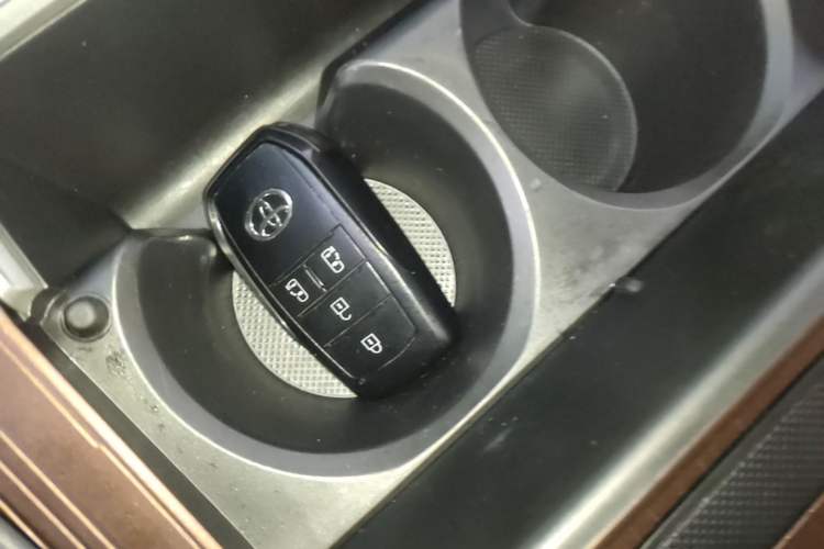 Used Toyota Granvia 2024 2.5L Hybrid Comfort Edition Vehicle Key