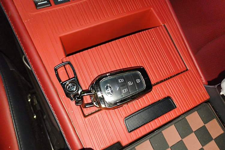 Used Toyota Granvia 2024 2.5L Hybrid Comfort Edition Vehicle Key
