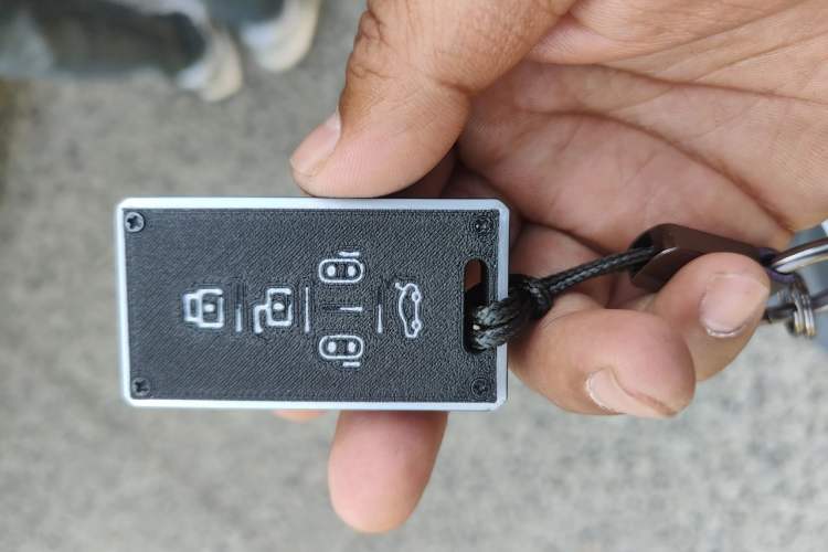 Used Toyota Granvia 2024 2.5L Hybrid Comfort Edition Vehicle Key
