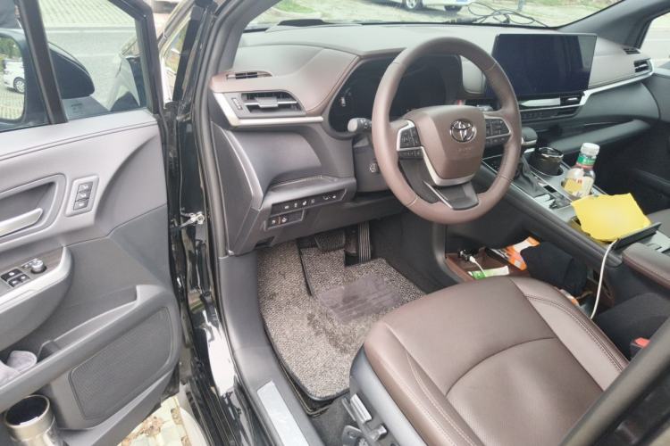 Used Toyota Granvia 2026 Model 2.5L Hybrid Prestige MAX Four-Wheel Drive Edition Driver Seat