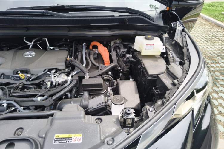 Used Toyota Granvia 2026 Model 2.5L Hybrid Prestige MAX Four-Wheel Drive Edition Engine Bay Left