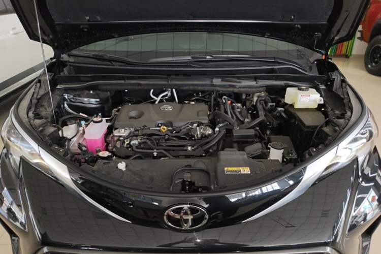 Used Toyota Granvia 2026 Model 2.5L Hybrid Luxury Edition Engine Bay