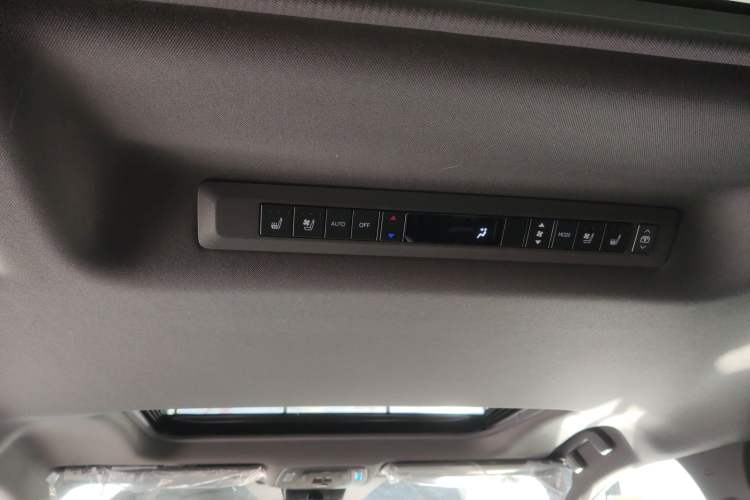 Used Toyota Granvia 2026 Model 2.5L Hybrid Prestige PLUS Four-Wheel Drive Edition Headliner