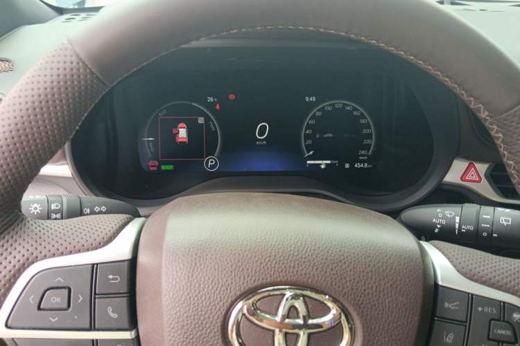 Used Toyota Granvia 2026 Model 2.5L Hybrid Prestige MAX Four-Wheel Drive Edition Instrument Cluster