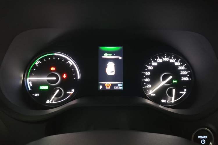 Used Toyota Granvia 2026 Model 2.5L Hybrid Luxury Edition Instrument Cluster