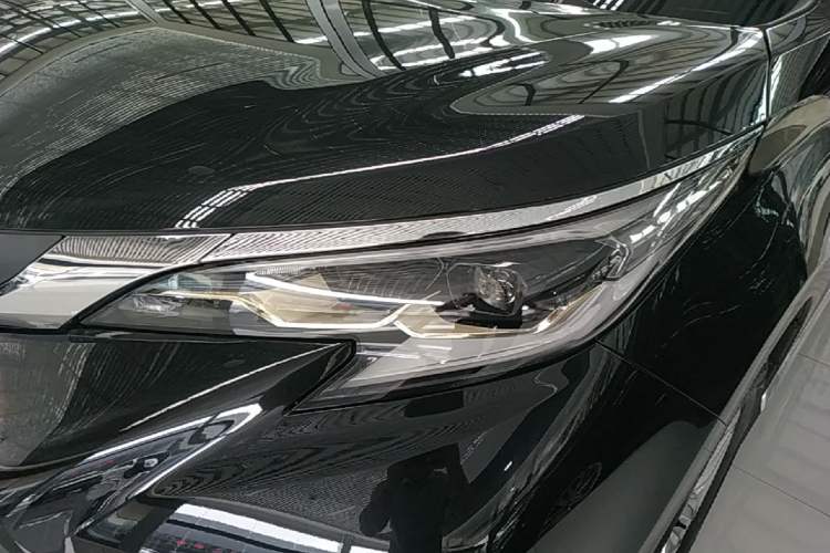 Used Toyota Granvia 2026 Model 2.5L Hybrid Comfort Edition Left Front Headlight
