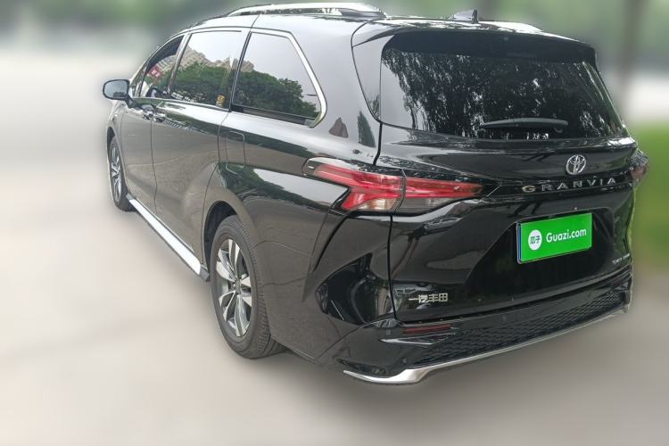 Used Toyota Granvia 2026 Model 2.5L Hybrid Prestige MAX Four-Wheel Drive Edition Rear Left 45 Deg