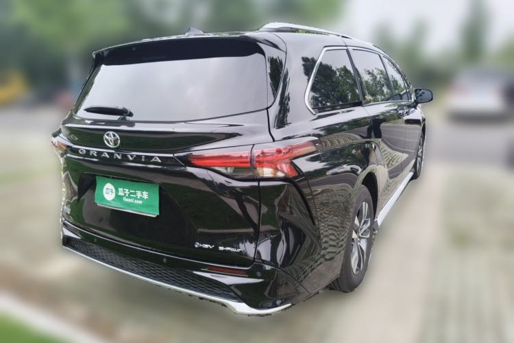 Used Toyota Granvia 2026 Model 2.5L Hybrid Prestige MAX Four-Wheel Drive Edition Rear Right 45 Deg