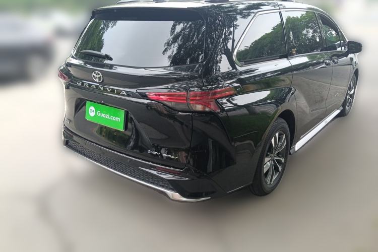 Used Toyota Granvia 2026 Model 2.5L Hybrid Prestige MAX Four-Wheel Drive Edition Rear Right 45 Deg