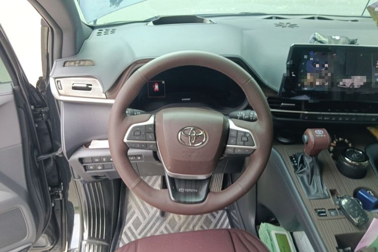 Used Toyota Granvia 2026 Model 2.5L Hybrid Prestige MAX Four-Wheel Drive Edition Steering Wheel