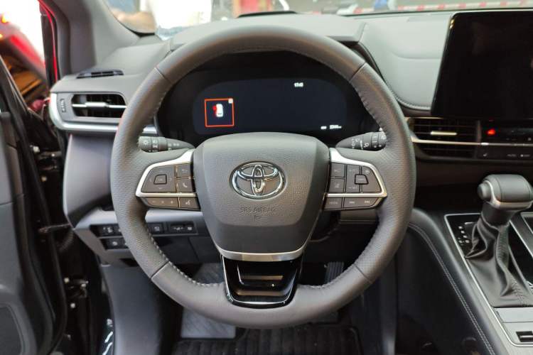 Used Toyota Granvia 2026 Model 2.5L Hybrid Prestige PLUS Edition Steering Wheel