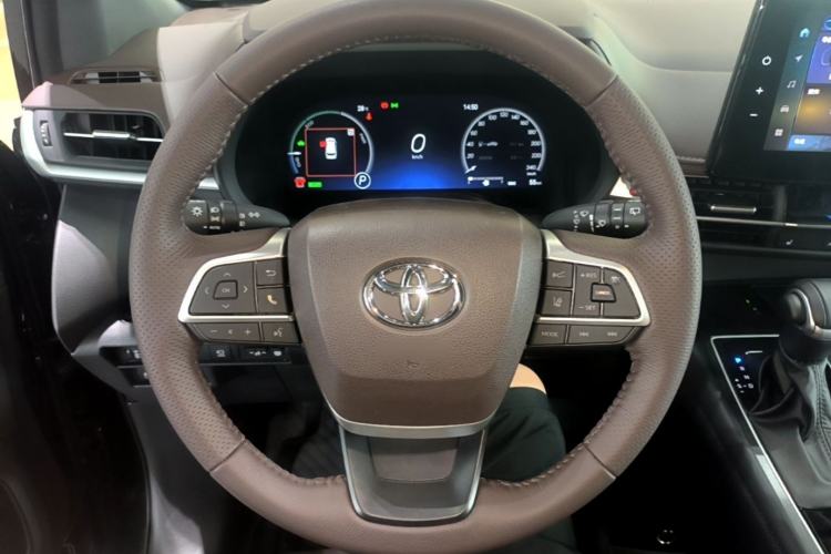 Used Toyota Granvia 2026 Model 2.5L Hybrid Prestige PLUS Four-Wheel Drive Edition Steering Wheel