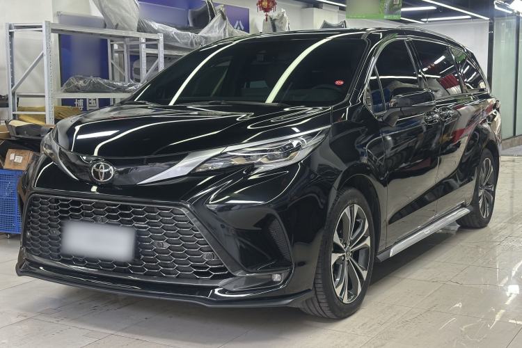 Toyota Granvia 2026 Model 2.5L Hybrid Flagship ULTRA Edition