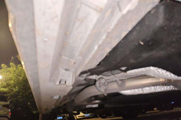 Used Toyota Granvia 2026 Model 2.5L Hybrid Comfort Edition Chassis Front Right