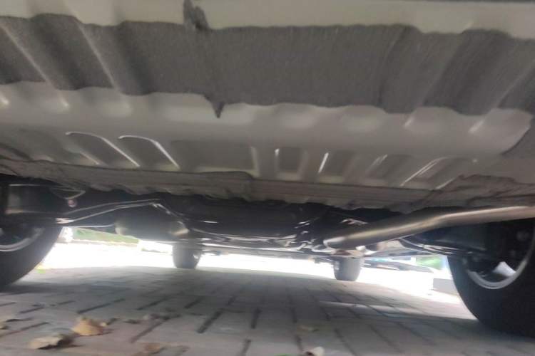 Used Toyota Granvia 2026 Model 2.5L Hybrid Comfort Edition Chassis Rear