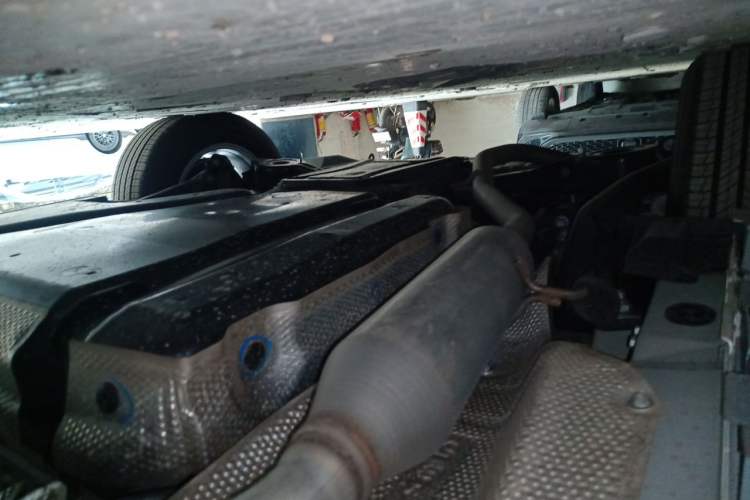 Used Toyota Granvia 2026 Model 2.5L Hybrid Comfort Edition Chassis Rear Right