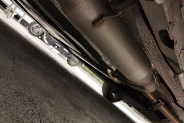 Used Toyota Granvia 2026 Model 2.5L Hybrid Luxury Edition Chassis Rear Right