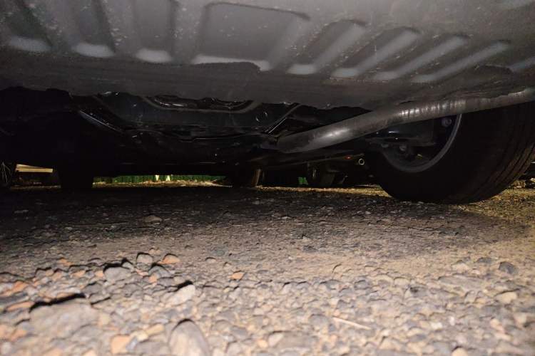 Used Toyota Granvia 2026 Model 2.5L Hybrid Comfort Edition Chassis Rear