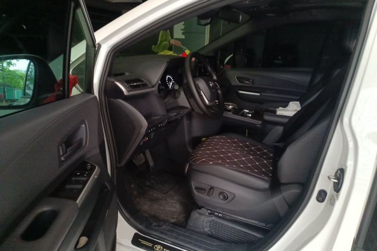 Used Toyota Granvia 2026 Model 2.5L Hybrid Comfort Edition Driver Seat