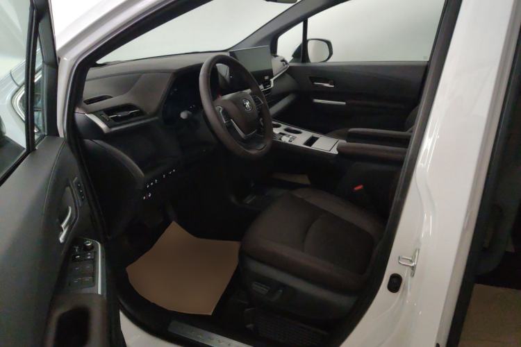 Used Toyota Granvia 2026 Model 2.5L Hybrid Prestige PLUS Four-Wheel Drive Edition Driver Seat