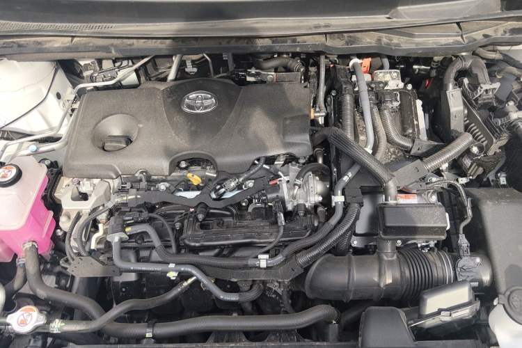 Used Toyota Granvia 2026 Model 2.5L Hybrid Comfort Edition Engine Bay