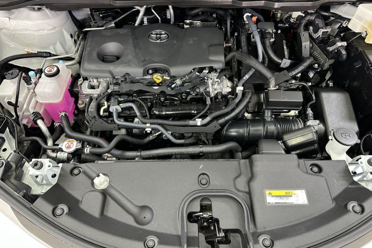 Used Toyota Granvia 2026 Model 2.5L Hybrid Prestige MAX Four-Wheel Drive Edition Engine Bay