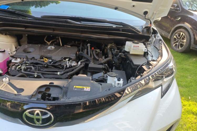 Used Toyota Granvia 2026 Model 2.5L Hybrid Comfort Edition Engine Bay Left
