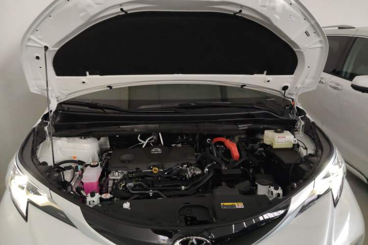 Used Toyota Granvia 2026 Model 2.5L Hybrid Prestige PLUS Four-Wheel Drive Edition Engine Bay