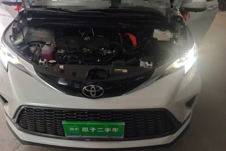 Used Toyota Granvia 2026 Model 2.5L Hybrid Prestige MAX Four-Wheel Drive Edition Engine Bay
