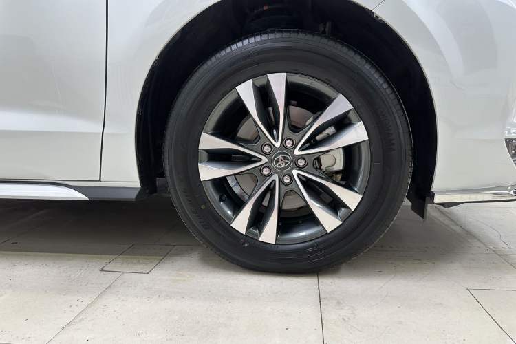 Used Toyota Granvia 2026 Model 2.5L Hybrid Prestige MAX Four-Wheel Drive Edition Exterior 6